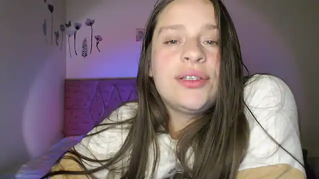 Snapshot of Serenity chatting on 22, 4, 2026 Serenity online show from 22, 4, 2026