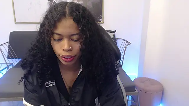 Shenna brunette  online show from 2, 12, 2024