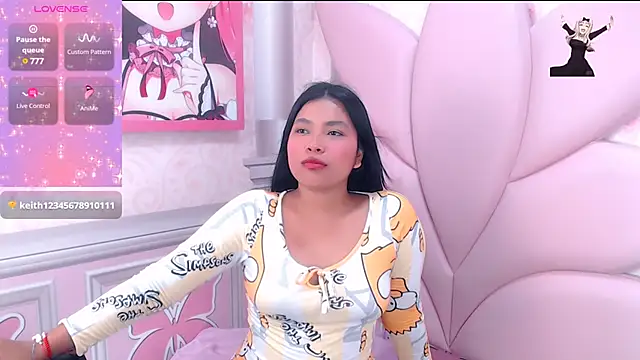 Snapshot of lauren_sofia19 chatting on 12, 12, 2024 lauren sofia19 online show from 12, 12, 2024