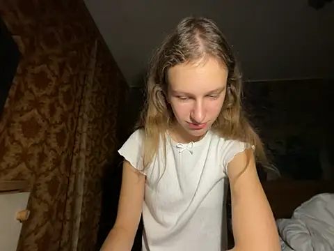 Snapshot of Eva_Angel3 chatting on 16, 9, 2025 Eva Angel3 online show from 16, 9, 2025