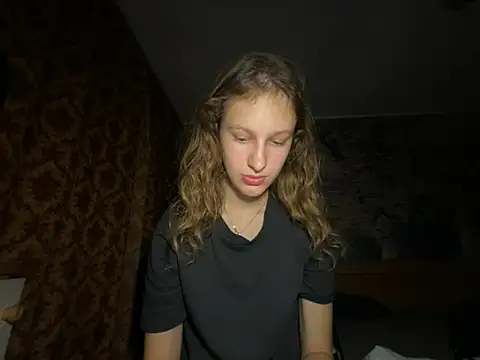 Snapshot of Eva_Angel3 chatting on 19, 9, 2025 Eva Angel3 online show from 19, 9, 2025