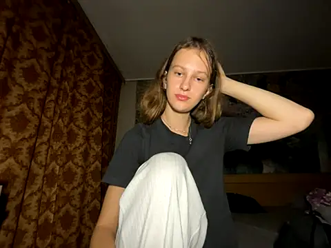 Snapshot of Eva_Angel3 chatting on 24, 9, 2025 Eva Angel3 online show from 24, 9, 2025