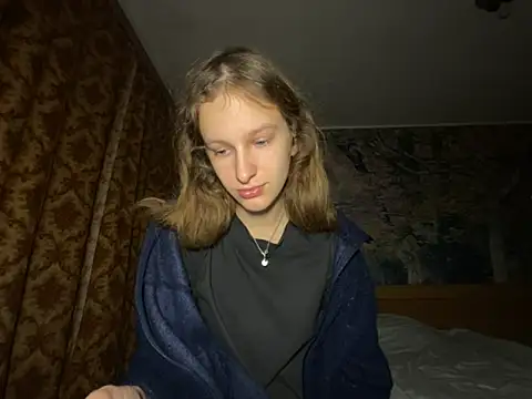 Snapshot of Eva_Angel3 chatting on 27, 10, 2025 Eva Angel3 online show from 27, 10, 2025