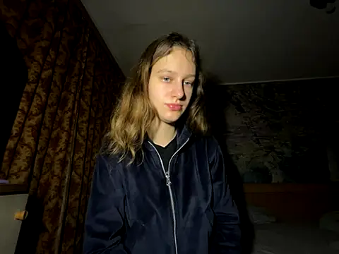 Snapshot of Eva_Angel3 chatting on 7, 11, 2025 Eva Angel3 online show from 7, 11, 2025