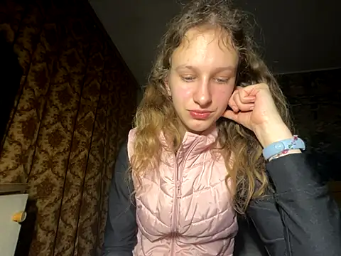 Snapshot of Eva_Angel3 chatting on 11, 11, 2025 Eva Angel3 online show from 11, 11, 2025