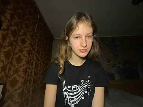 Snapshot of Eva_Angel3 chatting on 29, 11, 2025 Eva Angel3 online show from 29, 11, 2025