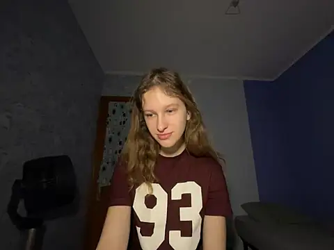 Snapshot of Eva_Angel3 chatting on 19, 12, 2025 Eva Angel3 online show from 19, 12, 2025