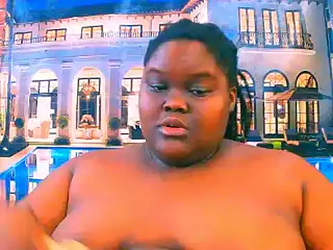 EbonyHotBuns online show from 13, 5, 2026