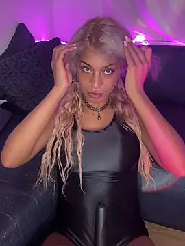 AlyssaHottv  online show from 8, 1, 2025