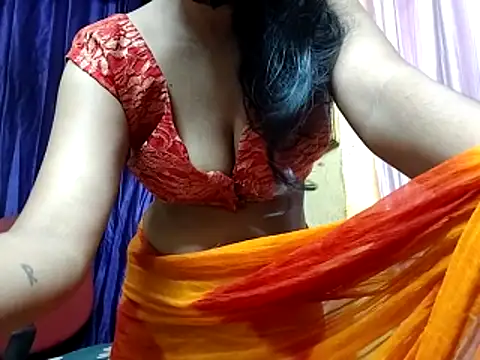 Snapshot of poojaxxx65 chatting on 28, 5, 2026 poojaxxx65 online show from 28, 5, 2026