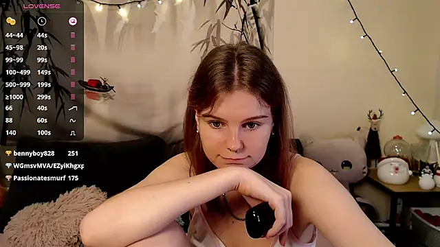 Snapshot of Moona_xx chatting on 4, 1, 2025 Moona xx online show from 4, 1, 2025