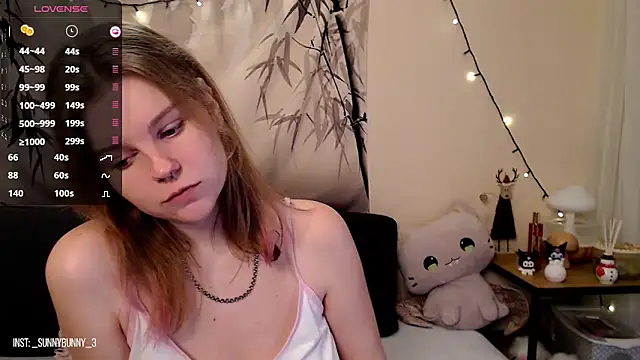 Snapshot of Moona_xx chatting on 25, 1, 2025 Moona xx online show from 25, 1, 2025