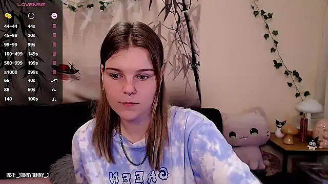 Snapshot of Moona_xx chatting on 8, 3, 2025 Moona xx online show from 8, 3, 2025