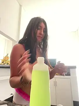 Snapshot of Matilda_russoo chatting on 21, 1, 2025 Matilda russoo online show from 21, 1, 2025