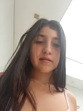 Snapshot of Matilda_russoo chatting on 4, 3, 2025 Matilda russoo online show from 4, 3, 2025