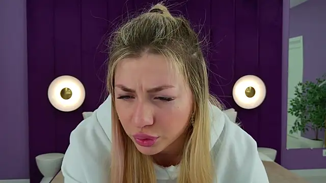 HelenaMorgan online show from 20, 3, 2025