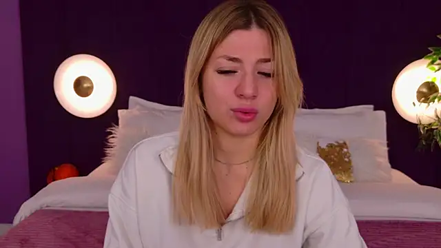 HelenaMorgan online show from 21, 10, 2025