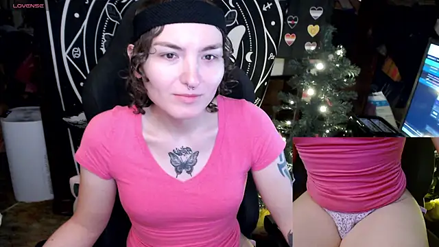 Snapshot of BrandiWRLD_999 chatting on 27, 12, 2024 BrandiWRLD 999 online show from 27, 12, 2024