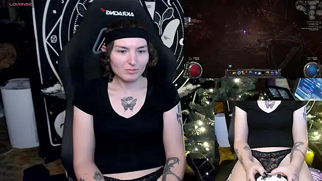 Snapshot of BrandiWRLD_999 chatting on 4, 1, 2025 BrandiWRLD 999 online show from 4, 1, 2025