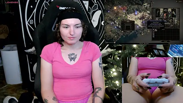 Snapshot of BrandiWRLD_999 chatting on 5, 1, 2025 BrandiWRLD 999 online show from 5, 1, 2025