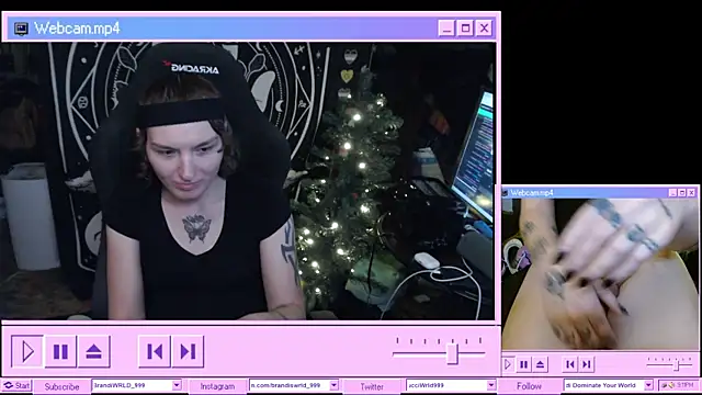 Snapshot of BrandiWRLD_999 chatting on 11, 1, 2025 BrandiWRLD 999 online show from 11, 1, 2025