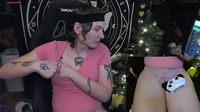 Snapshot of BrandiWRLD_999 chatting on 17, 1, 2025 BrandiWRLD 999 online show from 17, 1, 2025