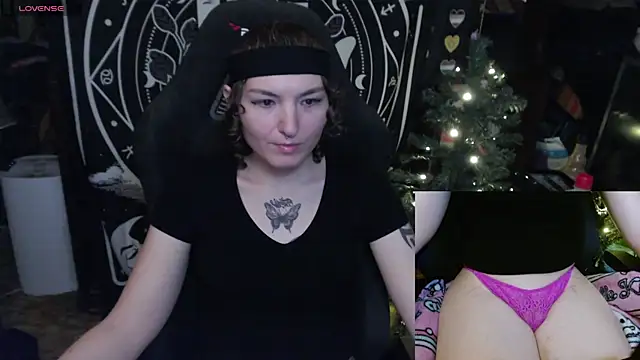 Snapshot of BrandiWRLD_999 chatting on 3, 2, 2025 BrandiWRLD 999 online show from 3, 2, 2025