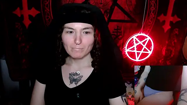 Snapshot of BrandiWRLD_999 chatting on 5, 10, 2025 BrandiWRLD 999 online show from 5, 10, 2025