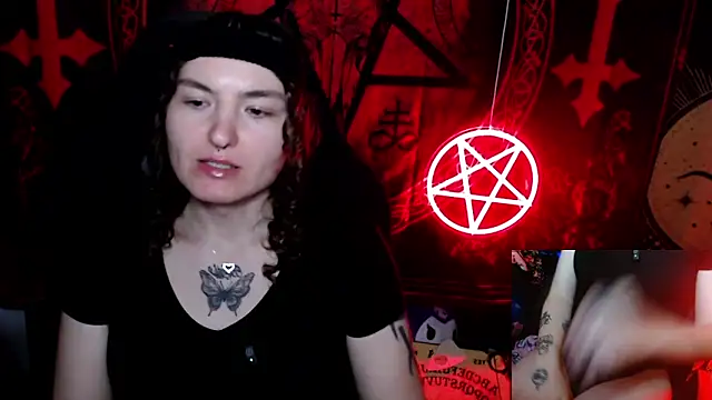 Snapshot of BrandiWRLD_999 chatting on 9, 10, 2025 BrandiWRLD 999 online show from 9, 10, 2025