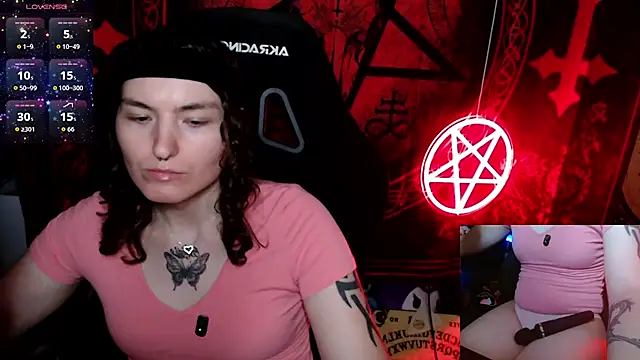 Snapshot of BrandiWRLD_999 chatting on 17, 10, 2025 BrandiWRLD 999 online show from 17, 10, 2025