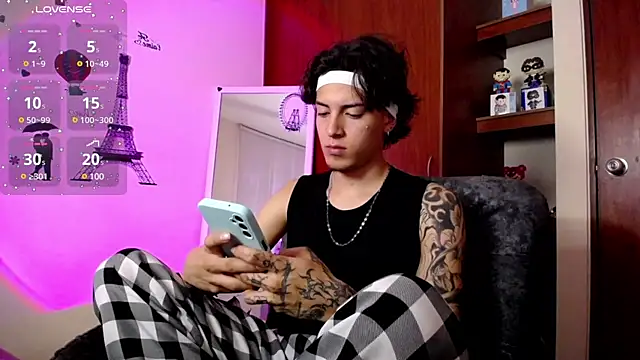 Aaron-Saemz- online show from 17, 2, 2025
