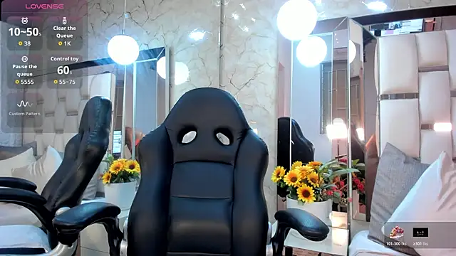 Snapshot of emma_carterr1 chatting on 7, 11, 2025 emma carterr1 online show from 7, 11, 2025