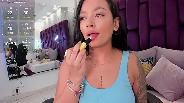 Snapshot of emma_carterr1 chatting on 22, 11, 2025 emma carterr1 online show from 22, 11, 2025