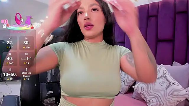 Snapshot of emma_carterr1 chatting on 20, 12, 2025 emma carterr1 online show from 20, 12, 2025