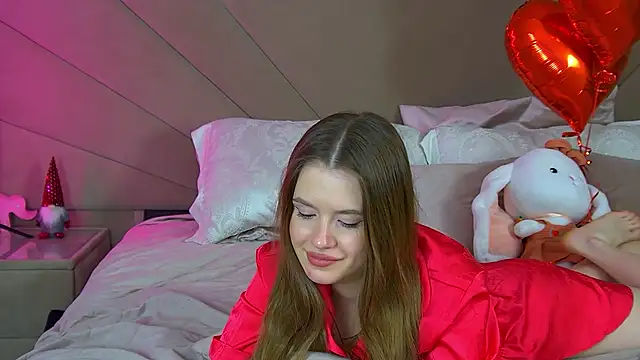 MilanaBalmain online show from 15, 2, 2025