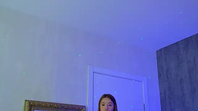 MilanaBalmain online show from 10, 3, 2025