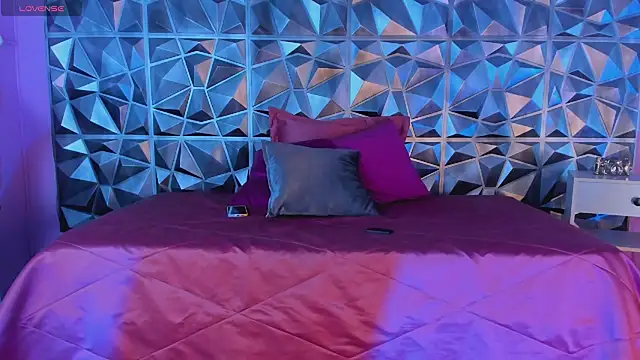 keendaall online show from 8, 2, 2025