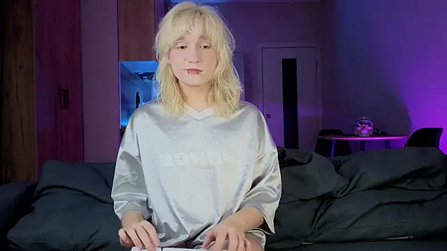 Snapshot of Gregory_Byyrd chatting on 18, 9, 2025 Gregory Byyrd online show from 18, 9, 2025