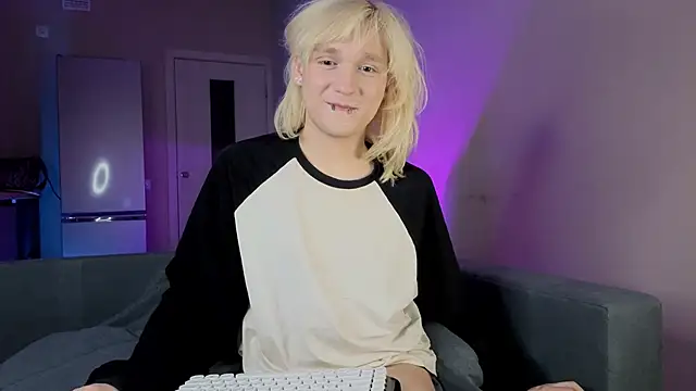 Snapshot of Gregory_Byyrd chatting on 11, 10, 2025 Gregory Byyrd online show from 11, 10, 2025