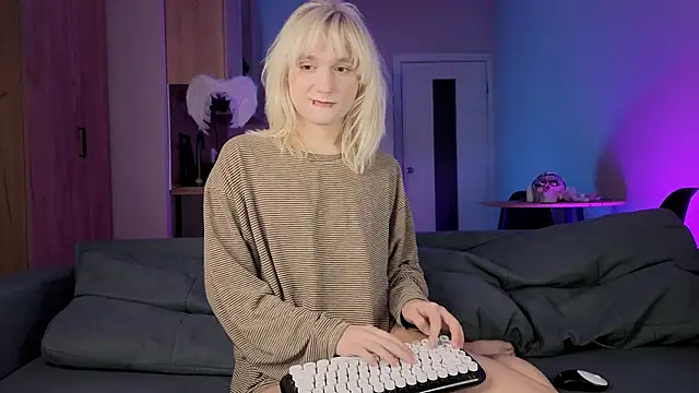 Snapshot of Gregory_Byyrd chatting on 26, 11, 2025 Gregory Byyrd online show from 26, 11, 2025