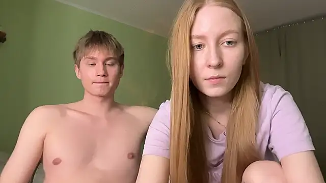 Snapshot of AliceStoneJhonyStone chatting on 2, 2, 2026 AliceStoneJhonyStone online show from 2, 2, 2026