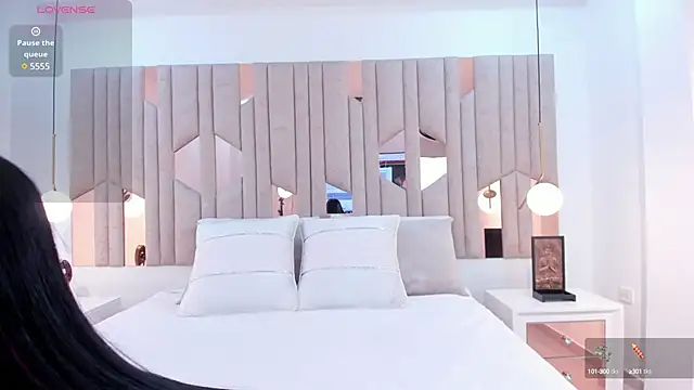 im nika  online show from 25, 1, 2025