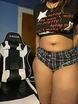 Snapshot of y0urlilgf chatting on 7, 12, 2024 y0urlilgf online show from 7, 12, 2024