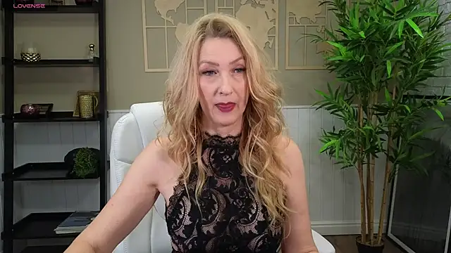 Snapshot of LadyLeea chatting on 22, 1, 2025 LadyLeea online show from 22, 1, 2025