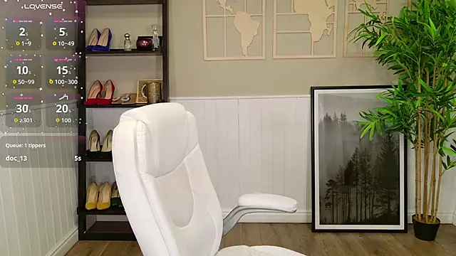 Snapshot of LadyLeea chatting on 13, 9, 2025 LadyLeea online show from 13, 9, 2025