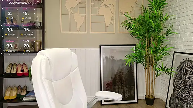 Snapshot of LadyLeea chatting on 25, 9, 2025 LadyLeea online show from 25, 9, 2025