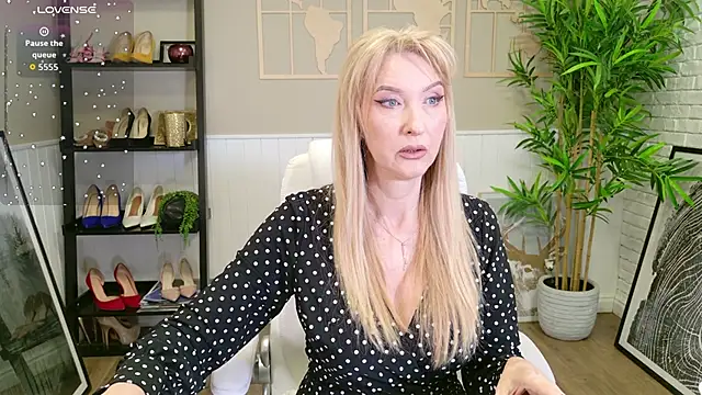 LadyLeea online show from 6, 5, 2026