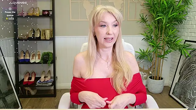 LadyLeea online show from 12, 5, 2026