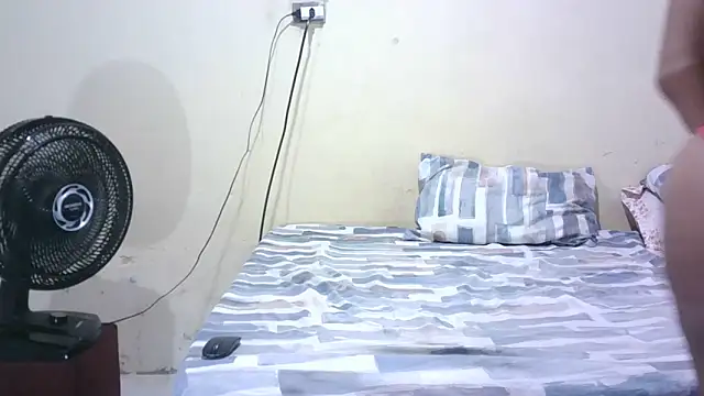 Snapshot of pornstarbrezillian chatting on 4, 10, 2025 pornstarbrezillian online show from 4, 10, 2025