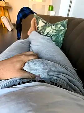 Snapshot of cricrimsBarcelona chatting on 29, 12, 2024 cricrimsBarcelona online show from 29, 12, 2024